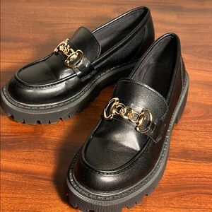 LOAFER, black, HORSEBIT gold tone chain embellishment S40  NWT